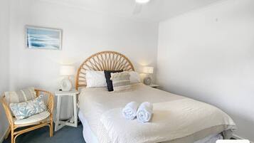 2 bedrooms, desk, iron/ironing board, travel crib