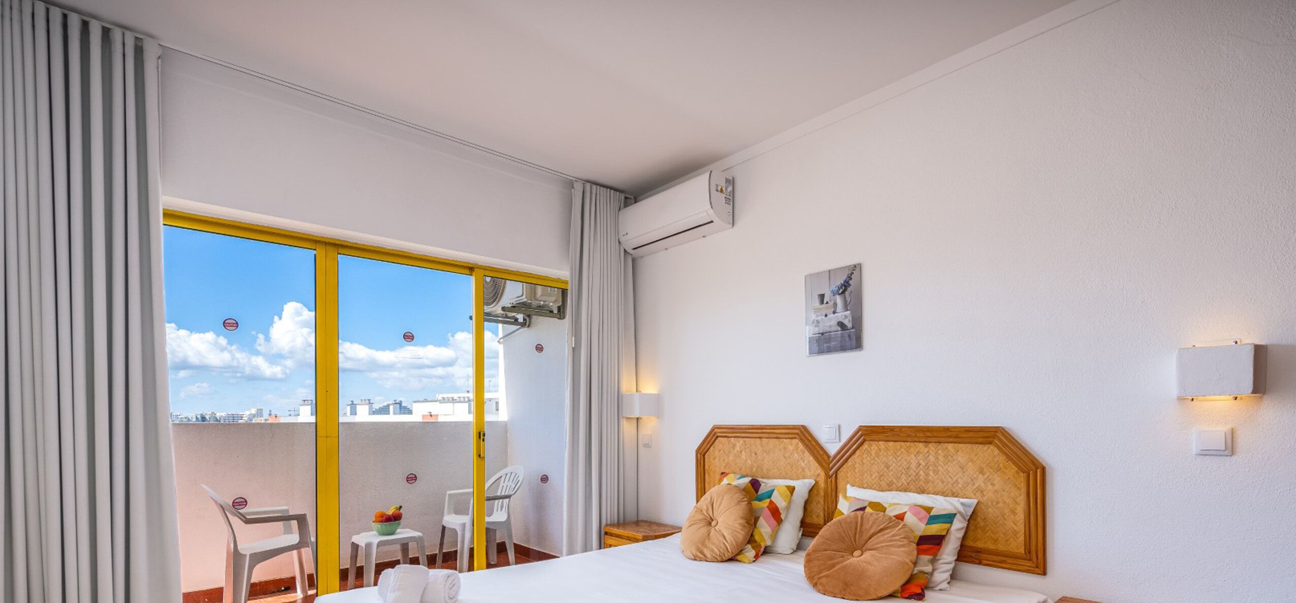 Bügeleisen/Bügelbrett, kostenloses WLAN, Bettwäsche