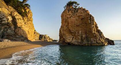 Apartment in Pals Near Peaceful Beach