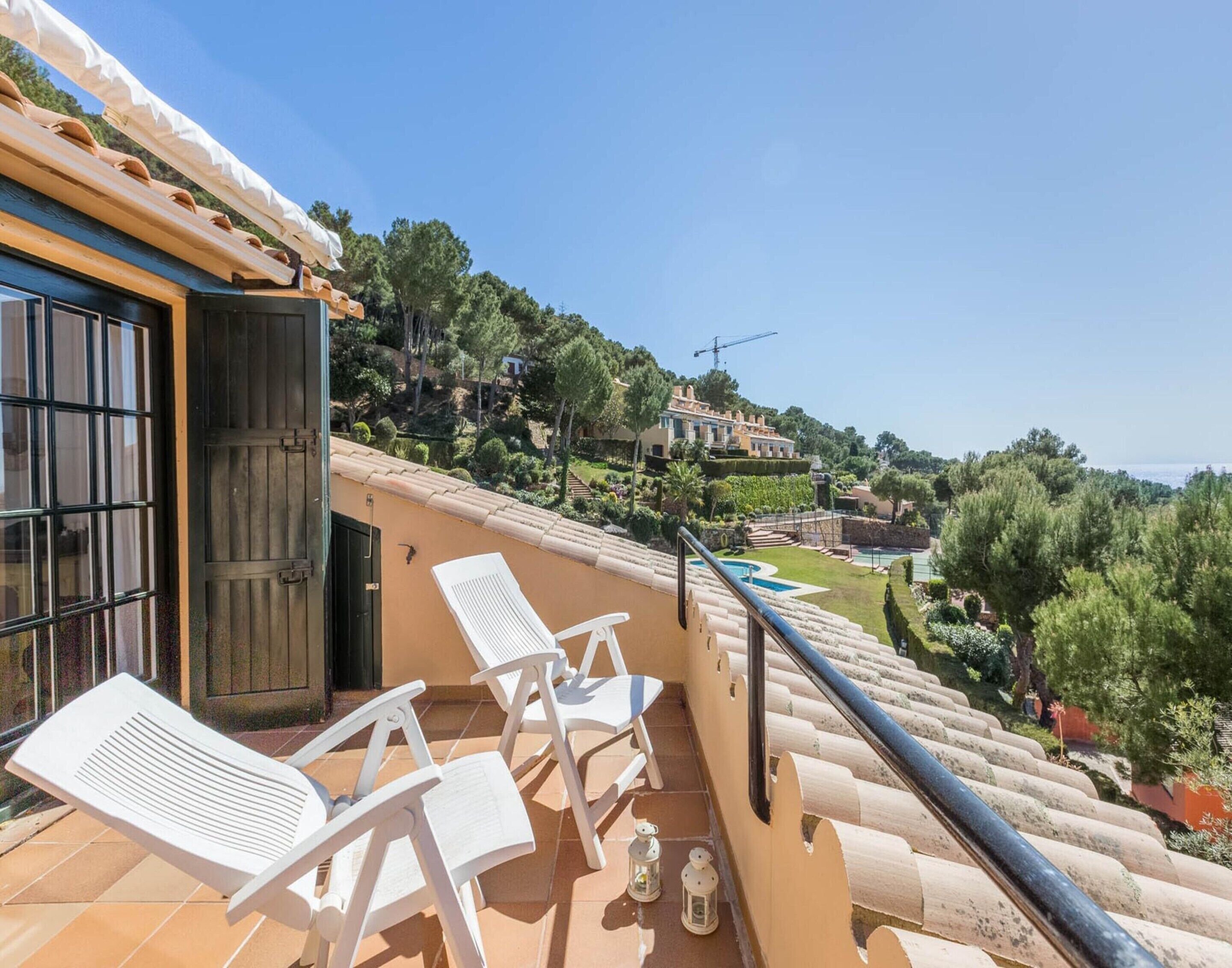 Vila | Balkon