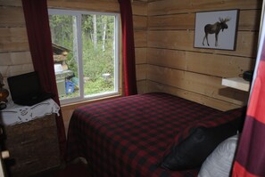 2 bedrooms, bed sheets