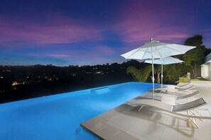 Pool - A peaceful, blue-themed retreat (Beverly Hills)