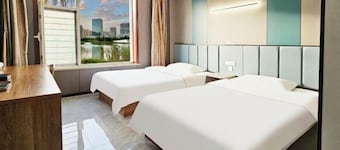 Taiyuan Jinfuyuan Express Hotel
