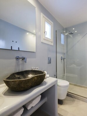 House, 2 Bedrooms, Balcony, Sea View | Bilik Mandi | Pancuran mandi, kelengkapan dandanan diri percuma, pengering rambut 