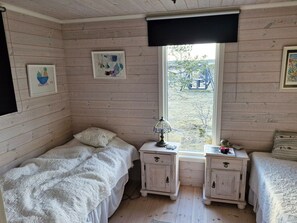 3 bedrooms, iron/ironing board, free WiFi