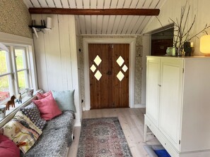 TV, fireplace - Cozy accommodation close to the lake in Julita | SE14029 (Julita)