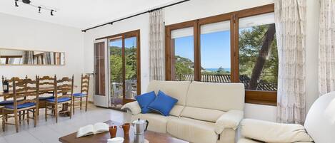 Apartment | Living area