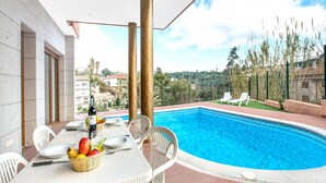 Unclassified image, 5 of 40, button - Villa in Lloret de Mar With Private Pool (Lloret de Mar)