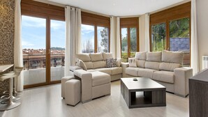 Unclassified image, 2 of 40, button - Villa in Lloret de Mar With Private Pool (Lloret de Mar)