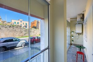 Interior - Domus Aqua Alexandrina by Rentbeat (Roma)