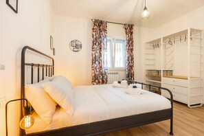 2 bedrooms, WiFi, bed sheets