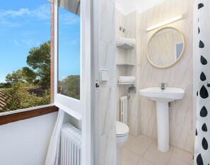 Apartment | Badezimmer