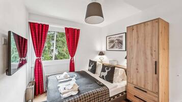 1 bedroom, iron/ironing board, WiFi, bed sheets