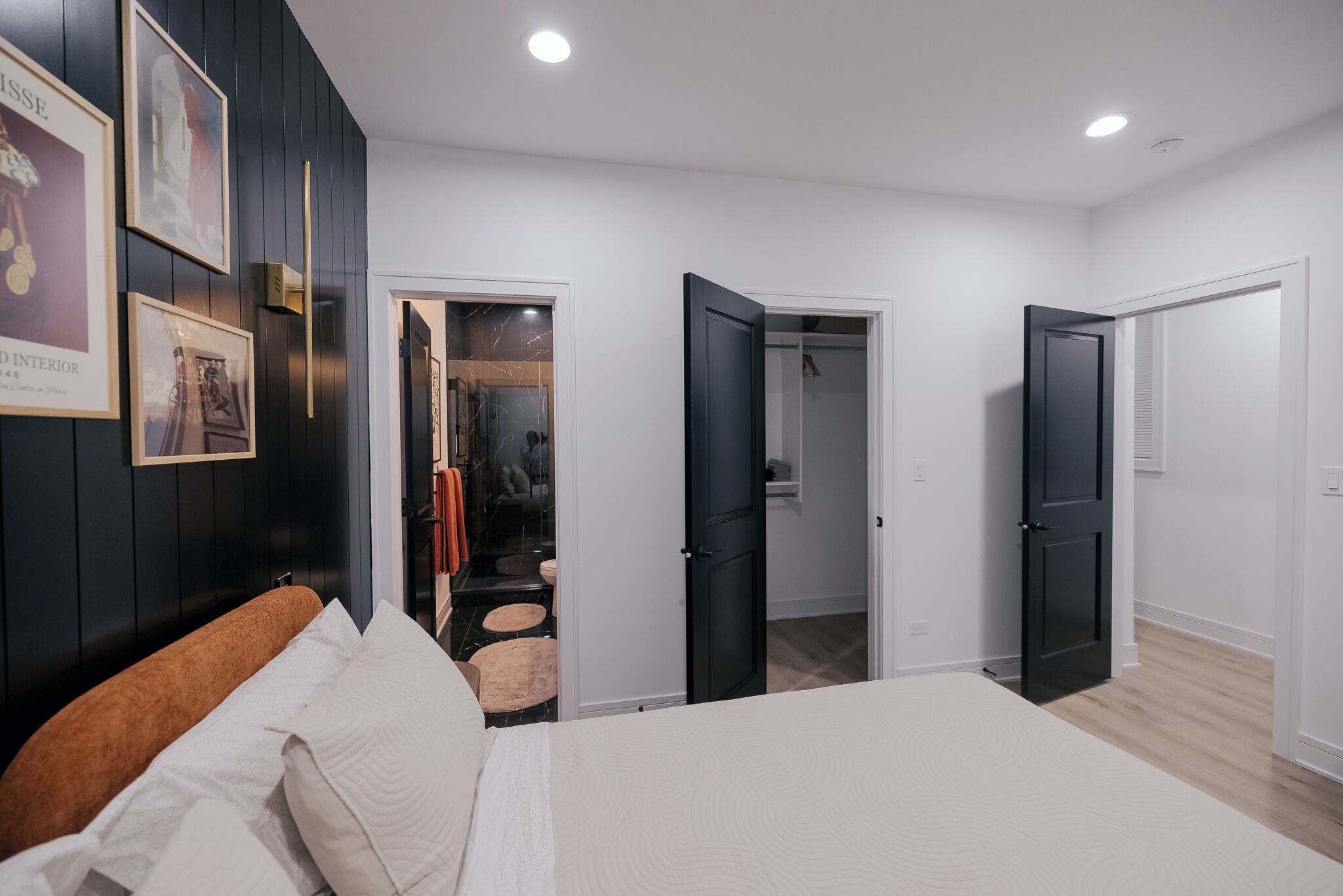 3 bedrooms, desk, iron/ironing board, free WiFi