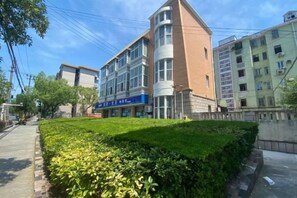 Unclassified image, 3 of 38, button - Jujia Hostel (Shanghai)