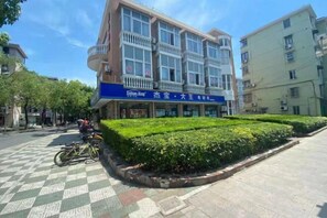 Exterior - Jujia Hostel (Shanghai)