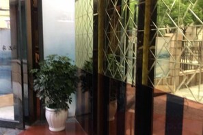 Unclassified image, 5 of 38, button - Jujia Hostel (Shanghai)
