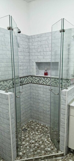 Standard Double Room | Bathroom | Separate tub and shower, soap, toilet paper - Three House Hostel Boutique (Filandia)