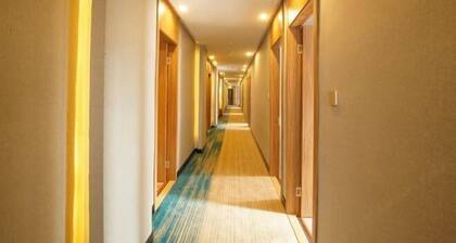Ripple Yun Hotel (Shanghai Xinqiao Xinjia Plaza)