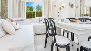Apartment | Living room - Apartment in Llafranc Near Sandy Beach (Palafrugell)