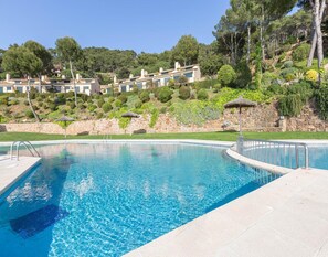 Huvila | Uima-allas | Ulkouima-allas