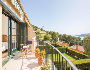 Balcony - Villa in Llafranc With Sea Views & Pool (Palafrugell)