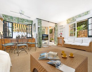 Villa | Living room