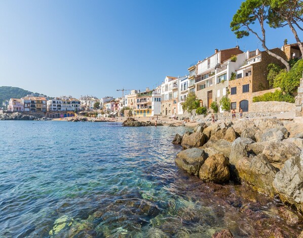 View from property - Villa in Llafranc With Sea Views & Pool (Palafrugell)