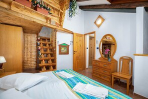 1 bedroom, travel cot, free WiFi