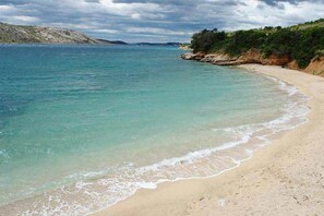 Platja a a prop