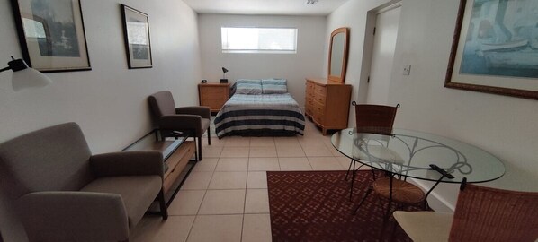 1 bedroom, free WiFi, bed sheets - Sarasota Springs Apartment (SARASOTA)