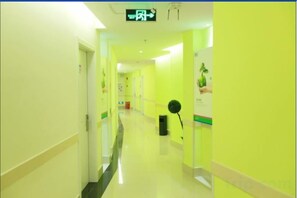 Unclassified image, 4 of 39, button - 100 Inn (Small Shanghai pedestrian street) (Shanghai)