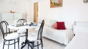 Unclassified image, 3 of 31, button - Apartment in Llafranc Near Sandy Beach (Palafrugell)