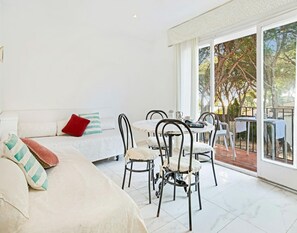 Apartment | Living room