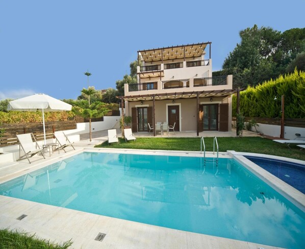 Villa | Piscine | Piscine couverte, piscine extérieure