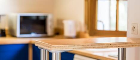 Mikrobølgeovn og oppvaskmaskin