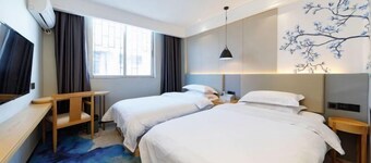 Huatian Business Hotel