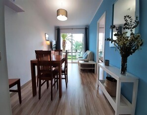 Dining - Apartment in Costa Brava for 4 People (Palafrugell)