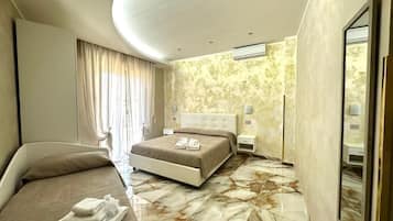 Townhouse Keluarga, Bebas Asap Rokok, kamar mandi pribadi | 1 kamar tidur, meja kerja, tirai kedap cahaya, dan kedap suara