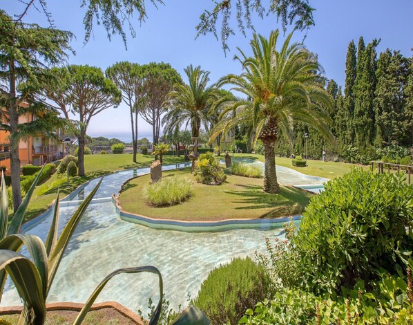Apartment | Garden