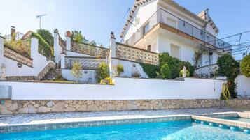 Villa | Exterior