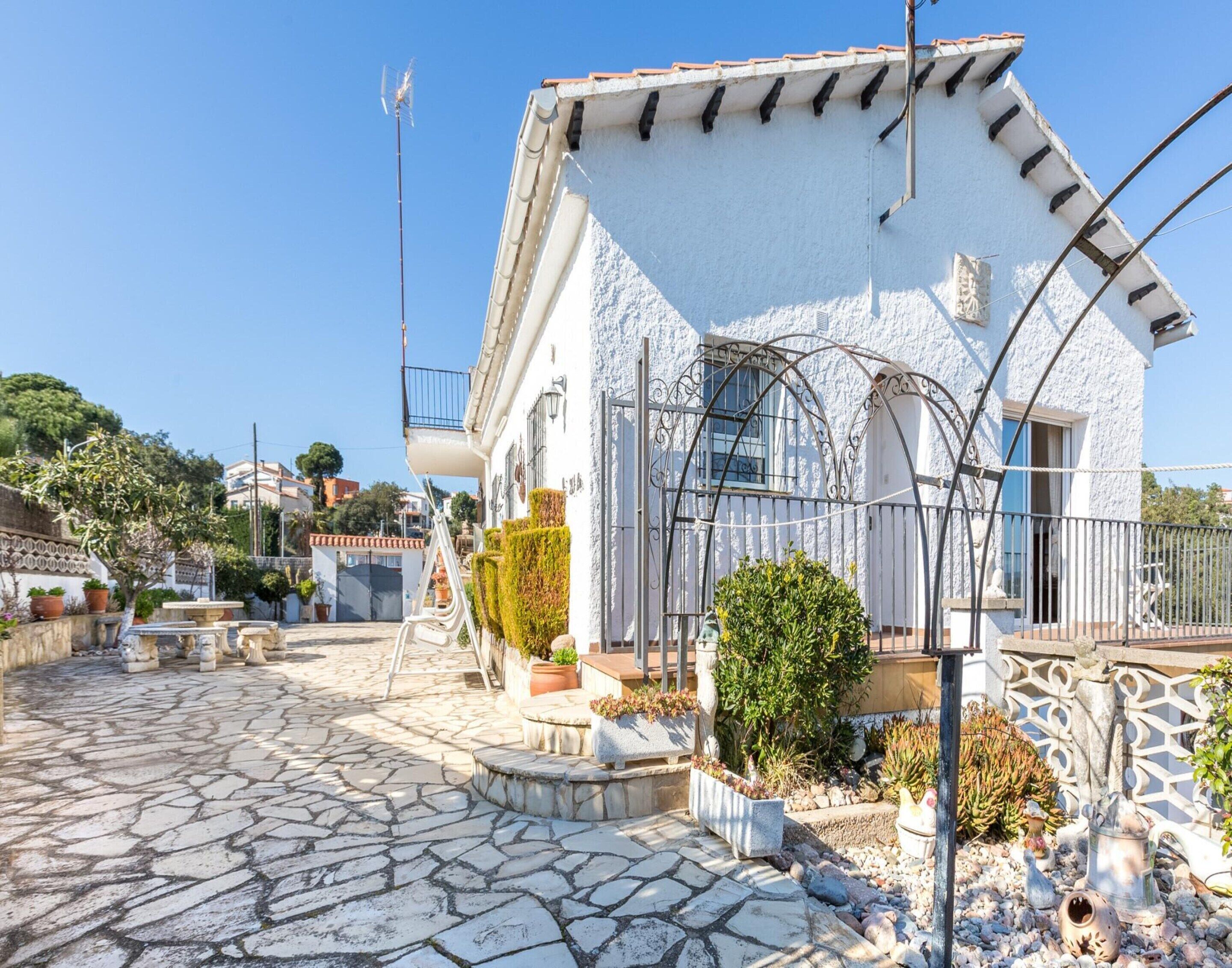 Villa | Exterior