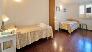 Apartment - Apartment in Llafranc With Sea Views (Palafrugell)