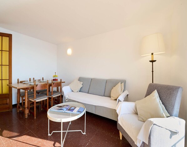 Apartment | Living room