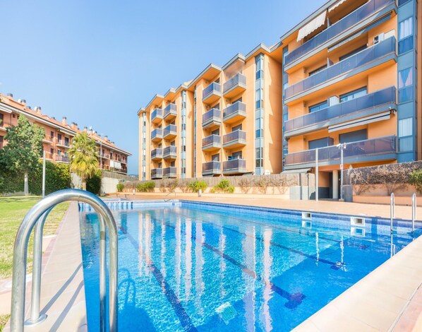 Apartment | Exterior - Apartment in Fenals Near Lloret Beach (Lloret de Mar)