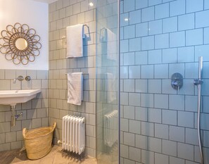 Bathroom - Villa in Llafranc With 4 Bedrooms (Palafrugell)