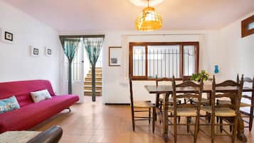 Apartment | Living room