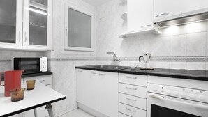 Apartment | Private kitchen - Apartment in Llafranc Near Sandy Beach (Palafrugell)