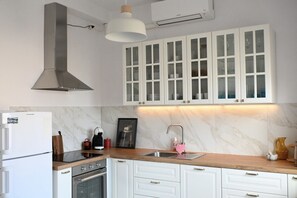 Frigorifero, forno, lavastoviglie