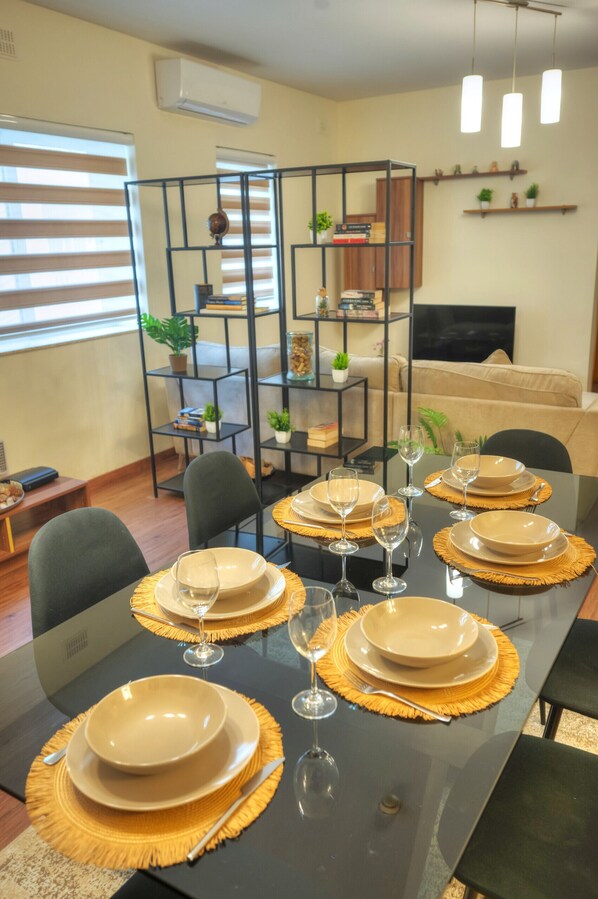 Dining - Spacious & elegant 2 bedrooms, 2 bathrooms DBOR1-1 (Pieta)